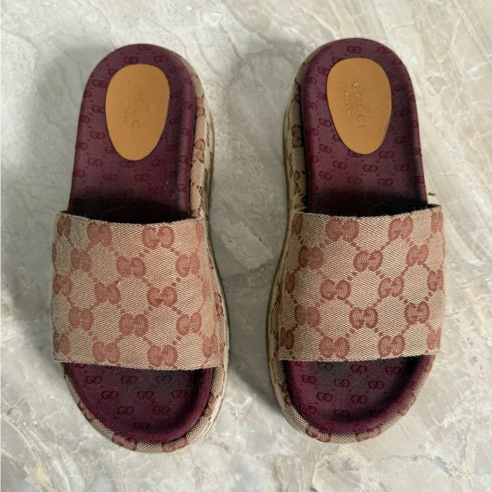 Gucci Angelina GG Canvas Flatform Slide Sandals Size 37 w/ Box - Picture 3 of 16